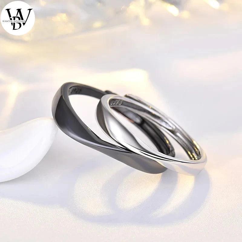 Nouvelle Mode Noir Blanc Lisse Couple Bague Classique Soleil Lune Signe Bague Réglable pour Hommes Femmes Bijoux De Mariage Cadeau de la Saint-Valentin