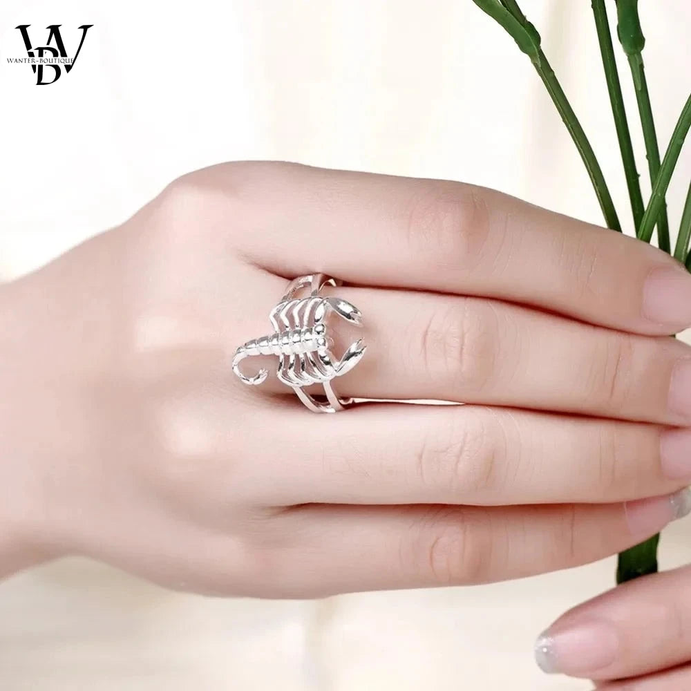 Scorpion Élégant : Bague en Argent Sterling 925 pour Femme - Bijou Classique et Cadeau Raffiné